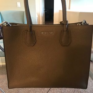 Michael Kors Large Mercer bag. Lightly used